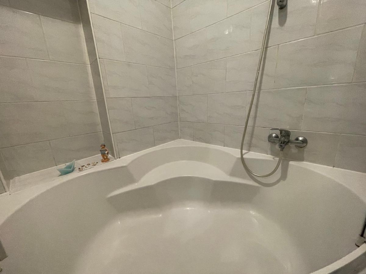 Cozy 8-Person Home In Vienna Located At Haberlgasse 82 N1 Ngoại thất bức ảnh